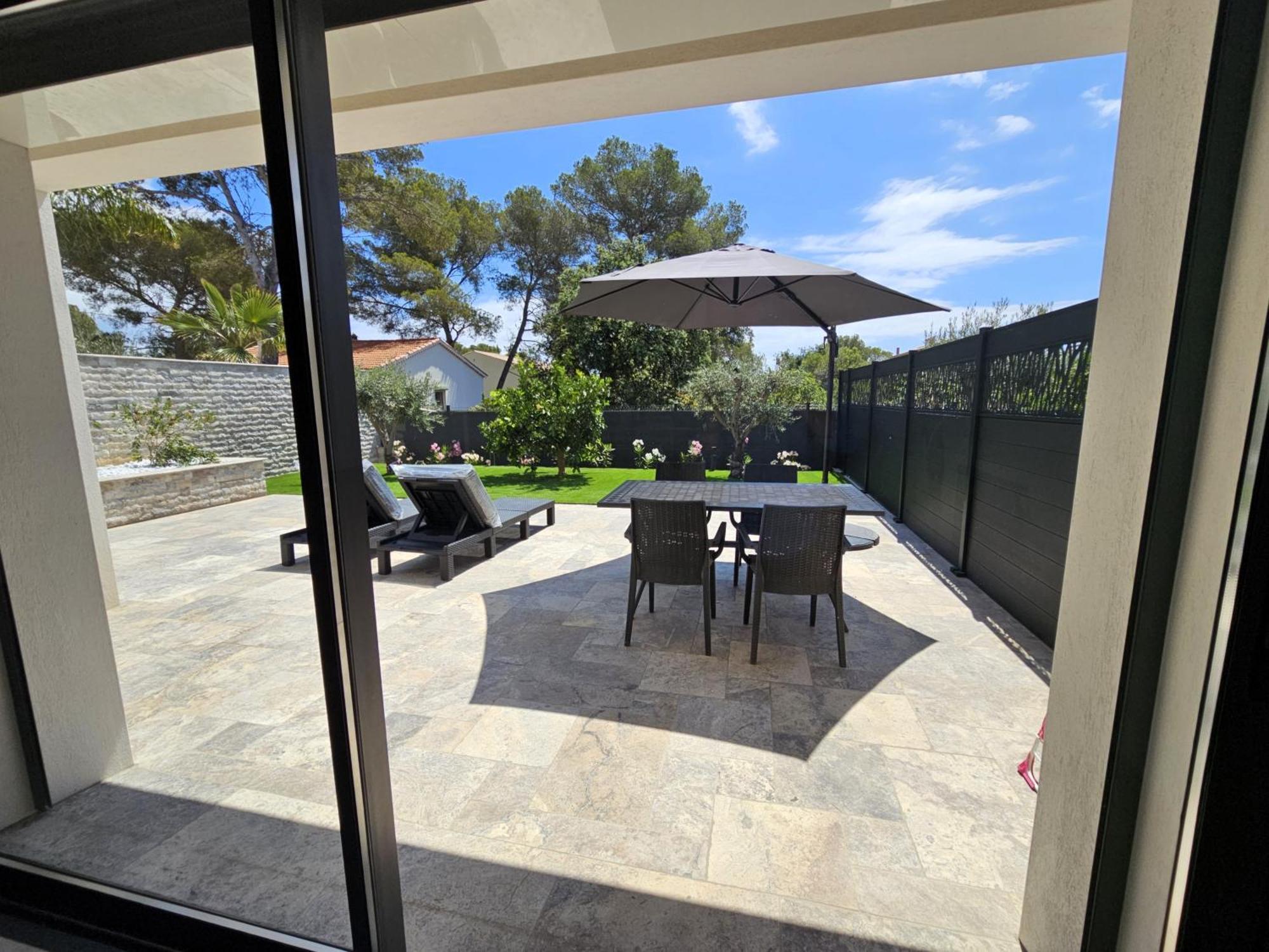 Etoile Du Berger Saint Aygulf 3 Villas Et 4 Appartements Jardin Individuel Et Piscine Chauffee En Saison - La Mer Et Les Plages 450 M Exterior foto